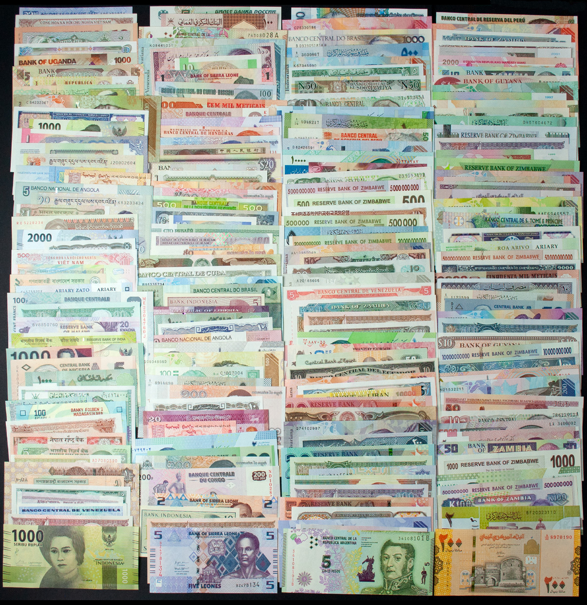 Buy Banknotes - World - 200 different banknotes / B200D | MoneyCorner
