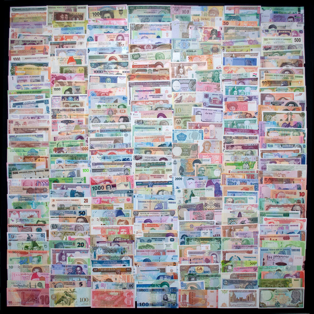 World - 300 different banknotes / B300D 